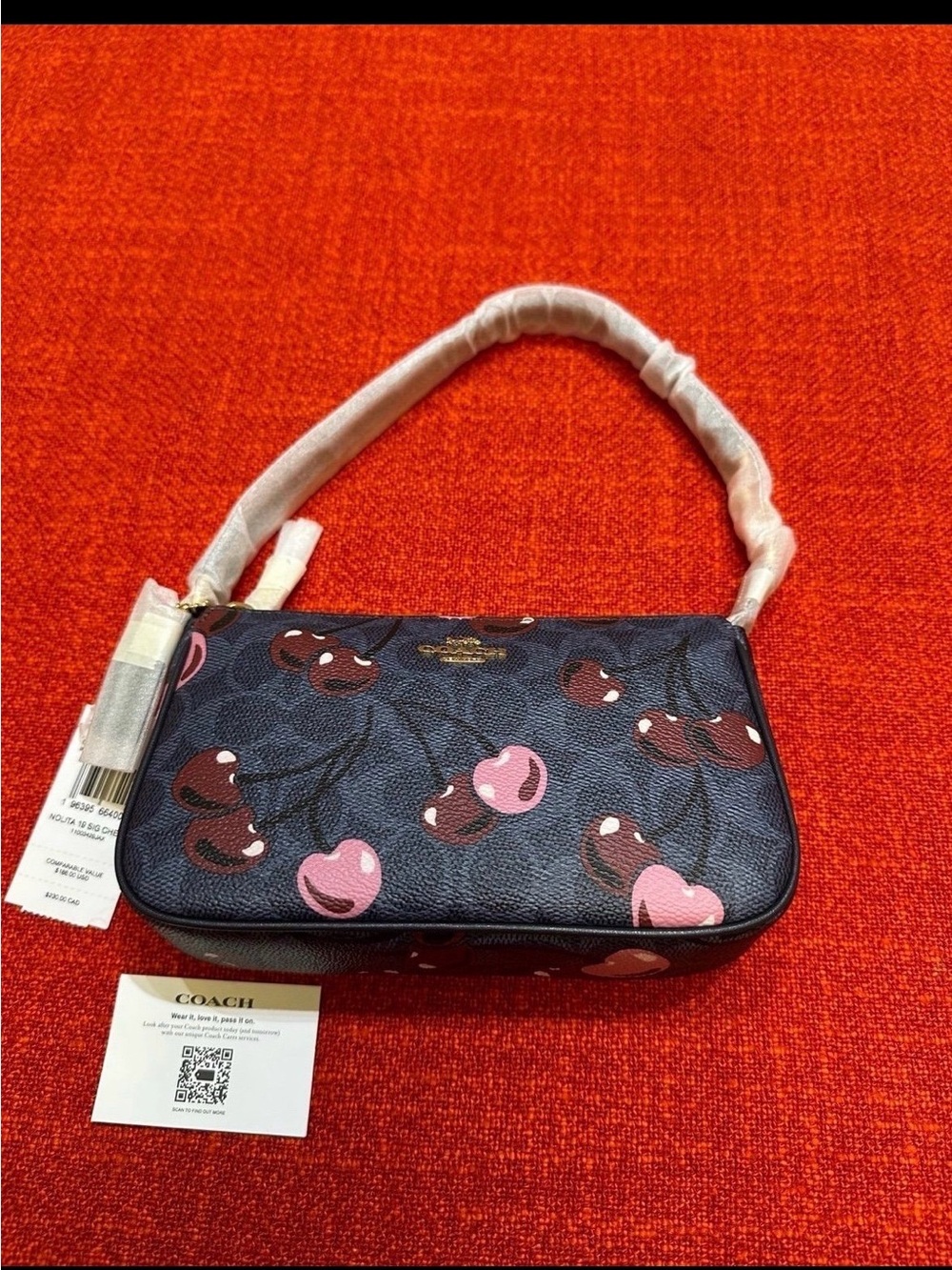 ❤️❤️❤️Coach Nolita 19 Bag with cherry print❤️❤️❤️